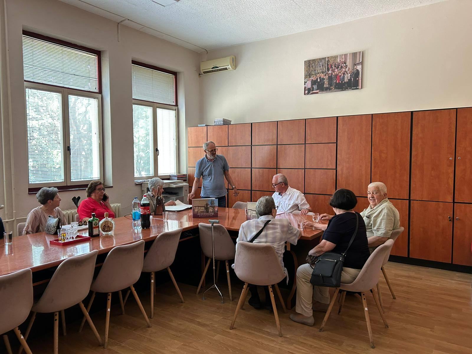 60 ГОДИНА МАТУРЕ – ПРВА ГЕНЕРАЦИЈА МЕДИЦИНСКЕ ШКОЛЕ ДОБОЈ